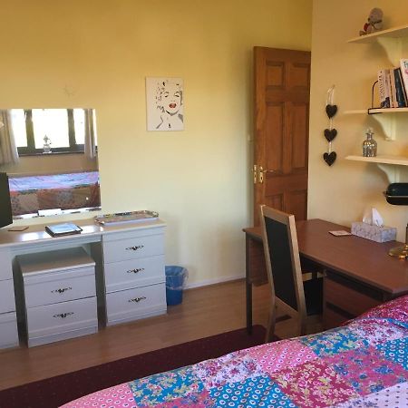 The Cedars House B&B Нанитон Экстерьер фото