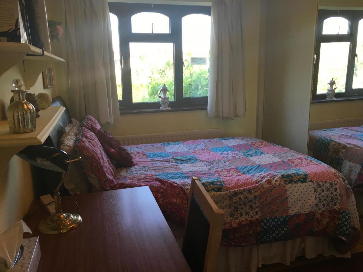 The Cedars House B&B Нанитон Экстерьер фото
