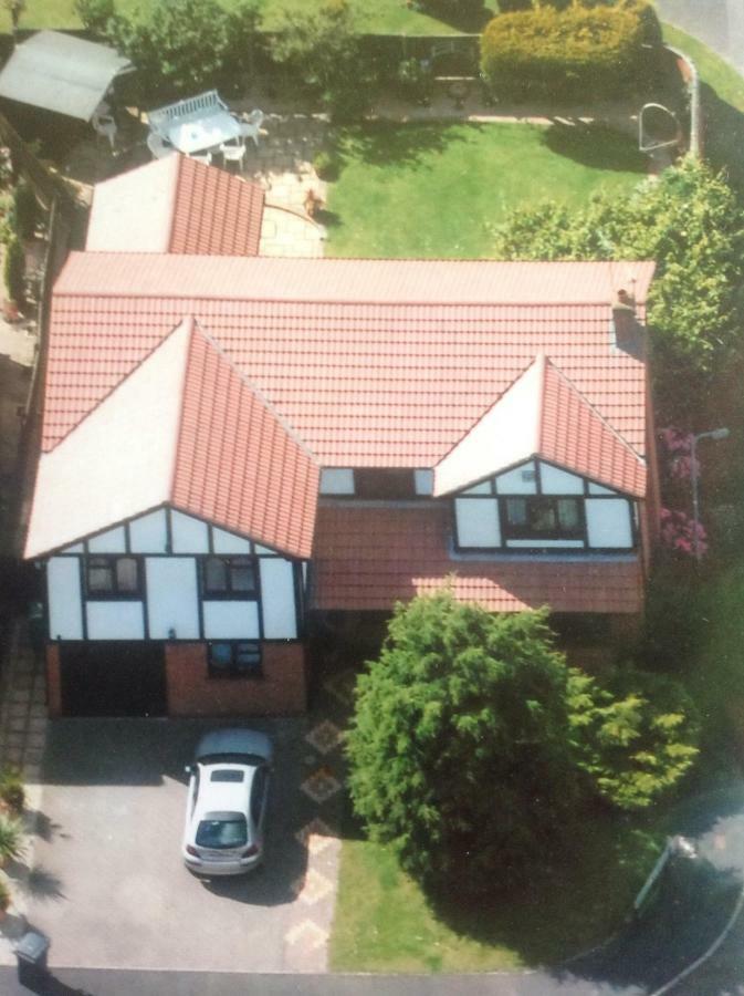 The Cedars House B&B Нанитон Экстерьер фото
