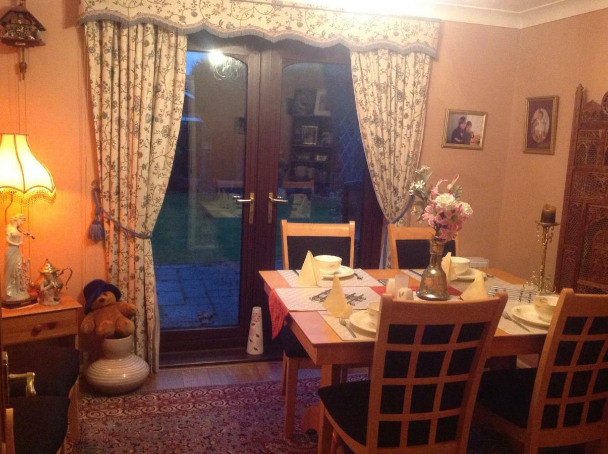 The Cedars House B&B Нанитон Экстерьер фото